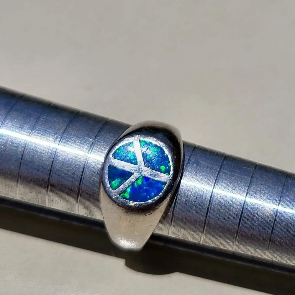 Vintage Sterling Silver Fire Opal Peace Sign Signet Ring Size 6.75 Blue Green